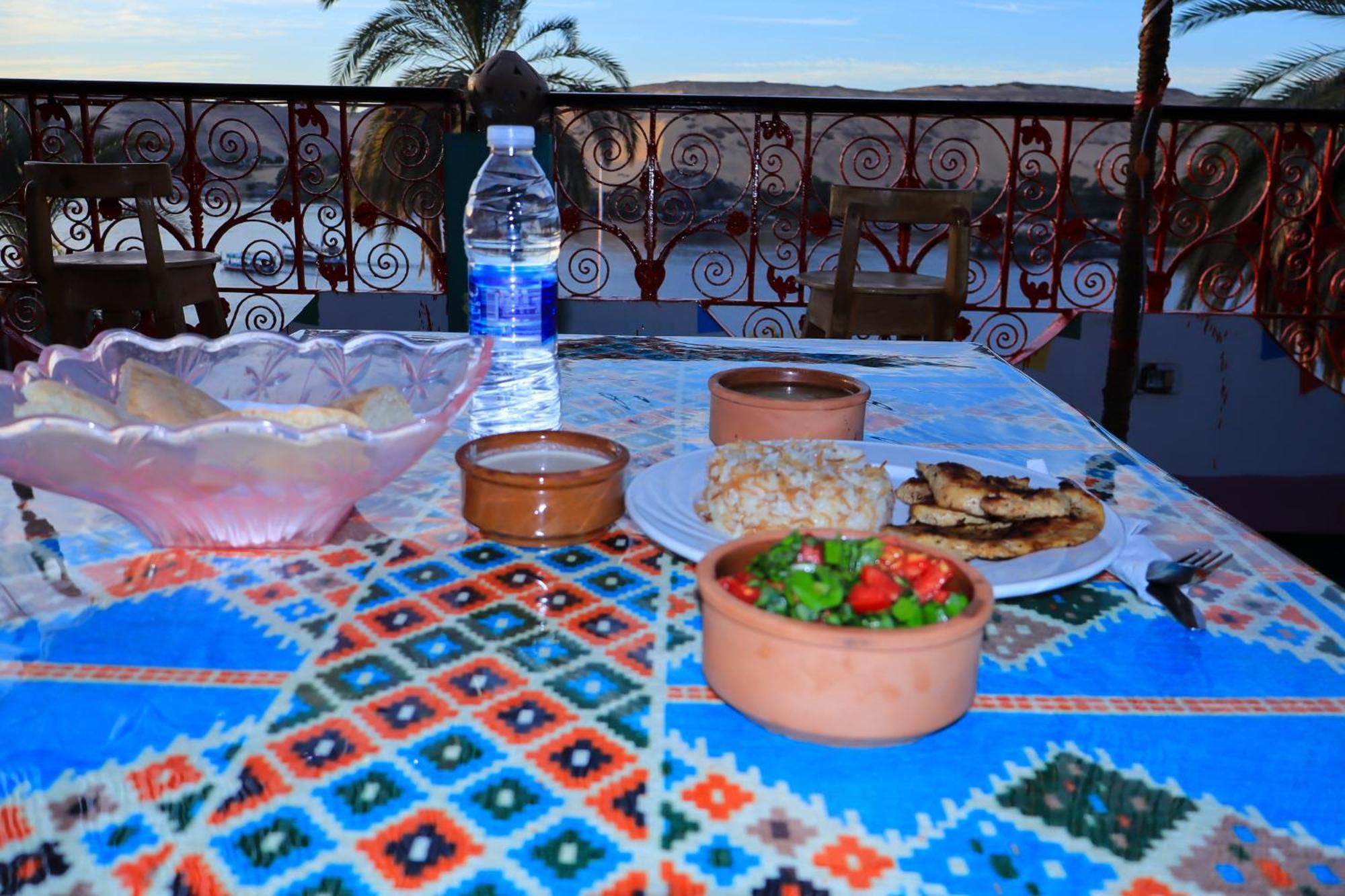 Bayt Zaina - Nubian Hospitality House Hotel Aswan Exterior photo